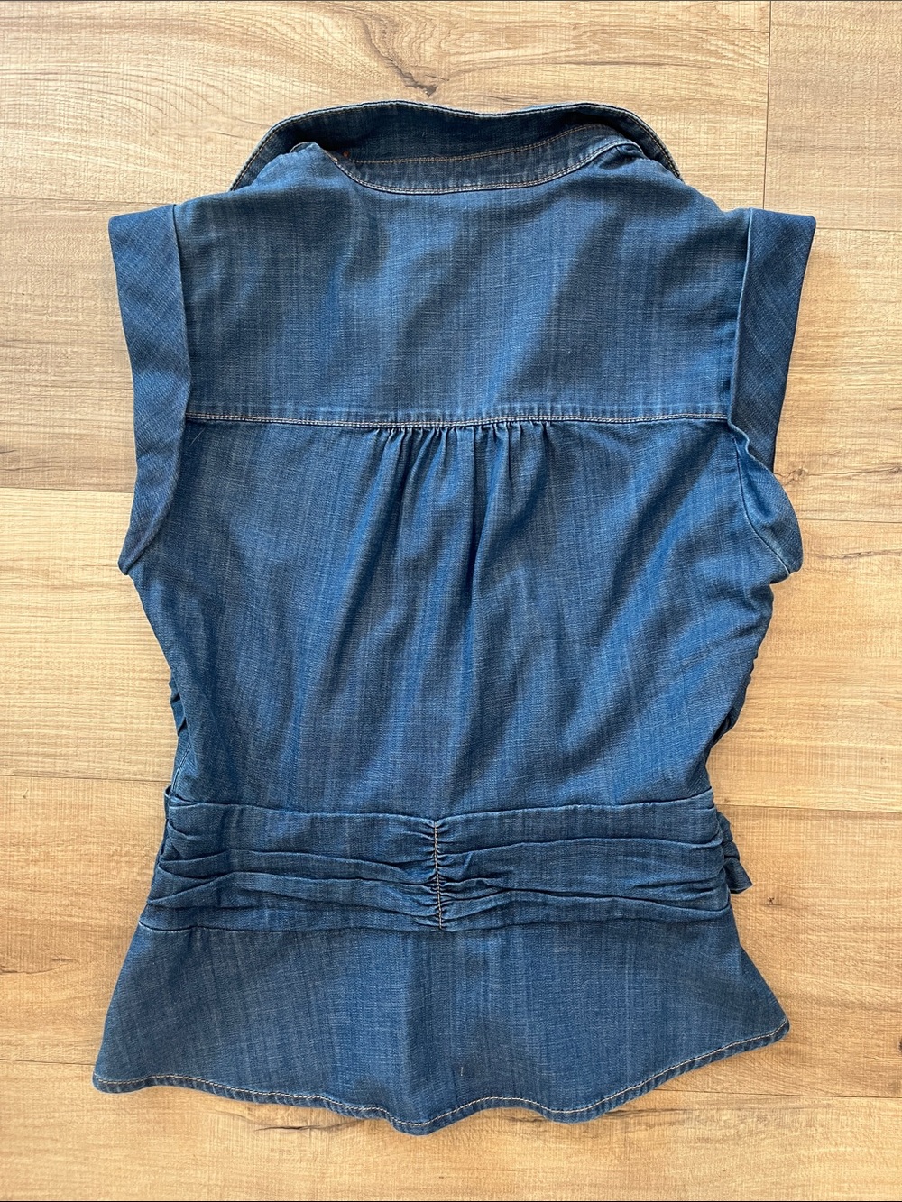 White House Black Market Denim Peplum Top Size 4 - Picture 3 of 3
